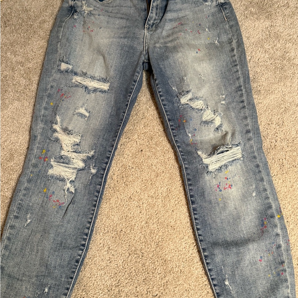 Judy Blue Artistic Distressed Boyfriend Jeans